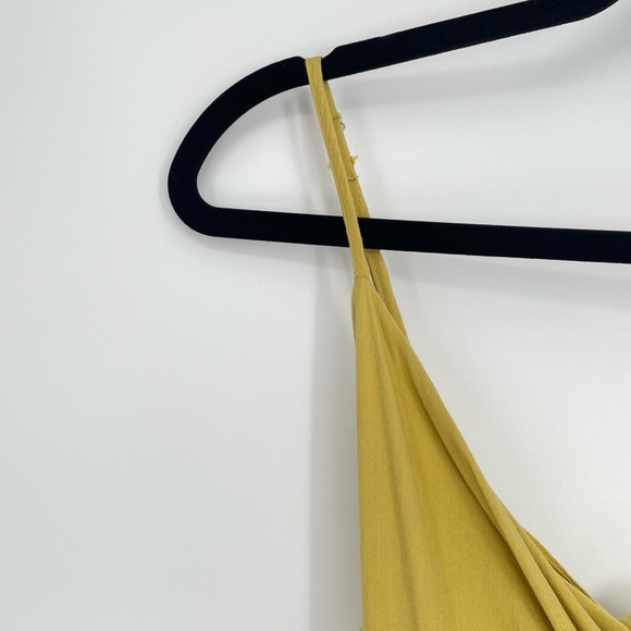 Cupshe Women's Spaghetti Strap Knot Front Open Back Resort Rayon Maxi Dress XS - Picture 2 of 14